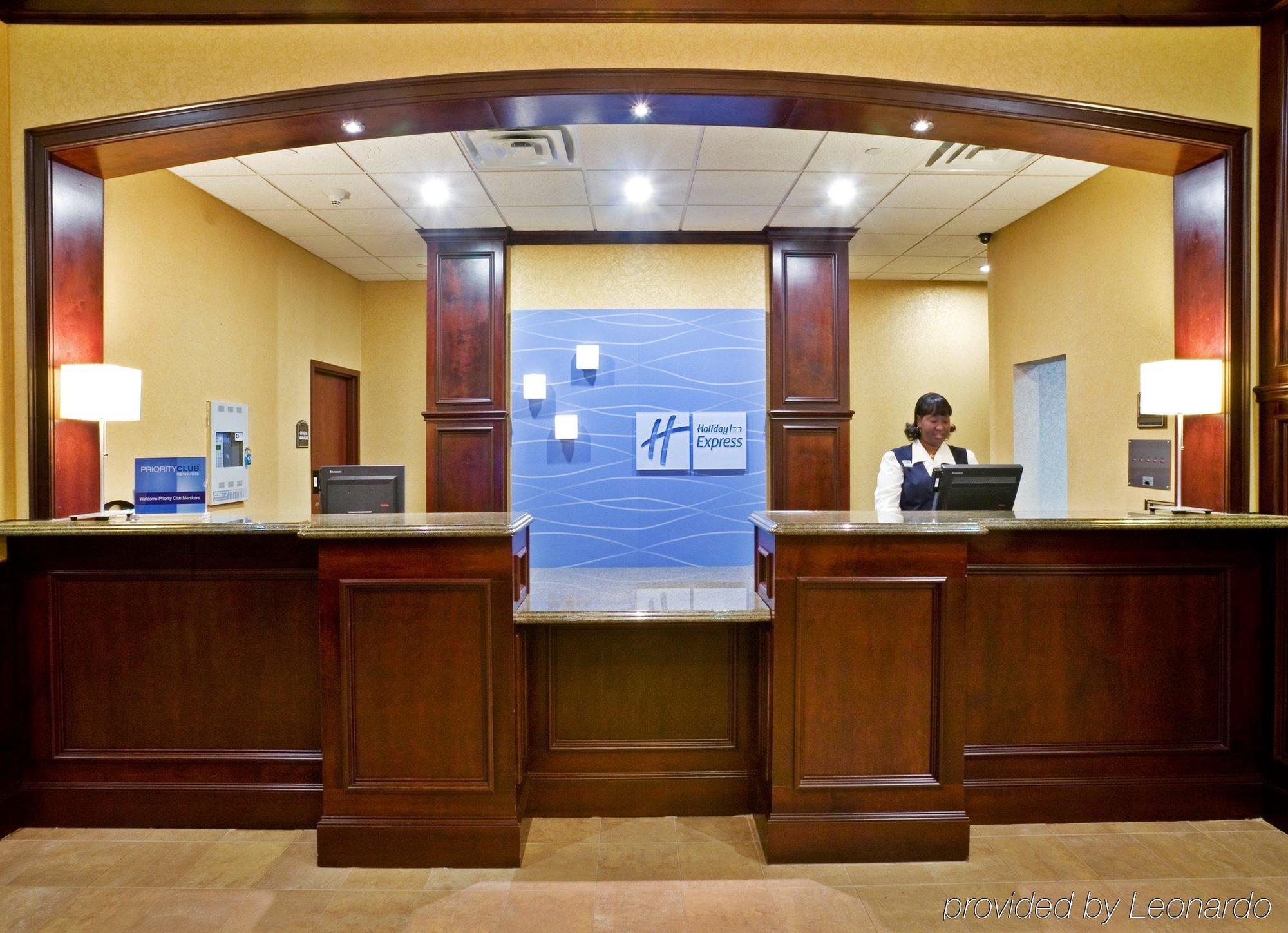 Holiday Inn Express & Suites Texarkana, An Ihg Hotel Interior foto