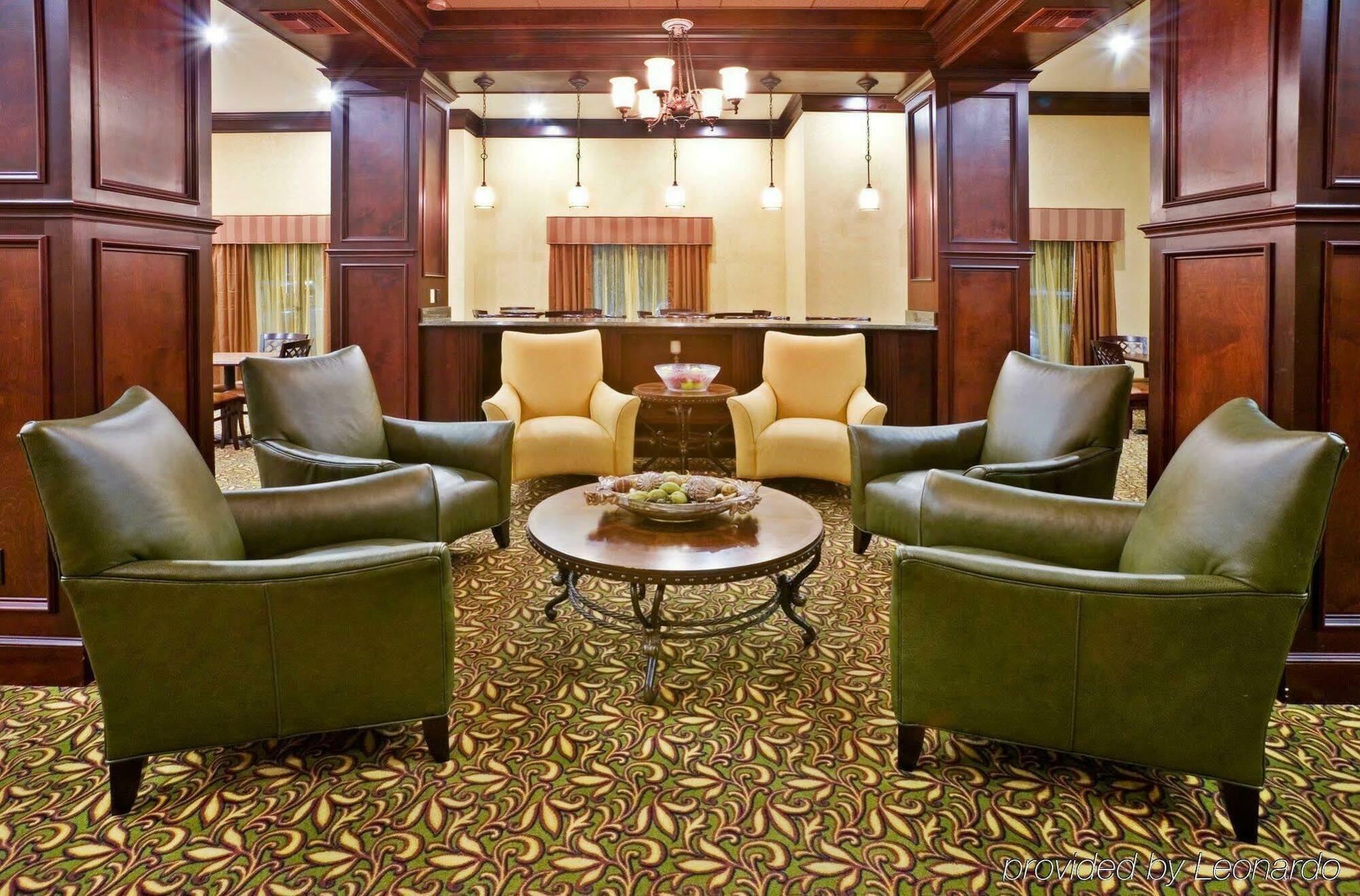 Holiday Inn Express & Suites Texarkana, An Ihg Hotel Interior foto